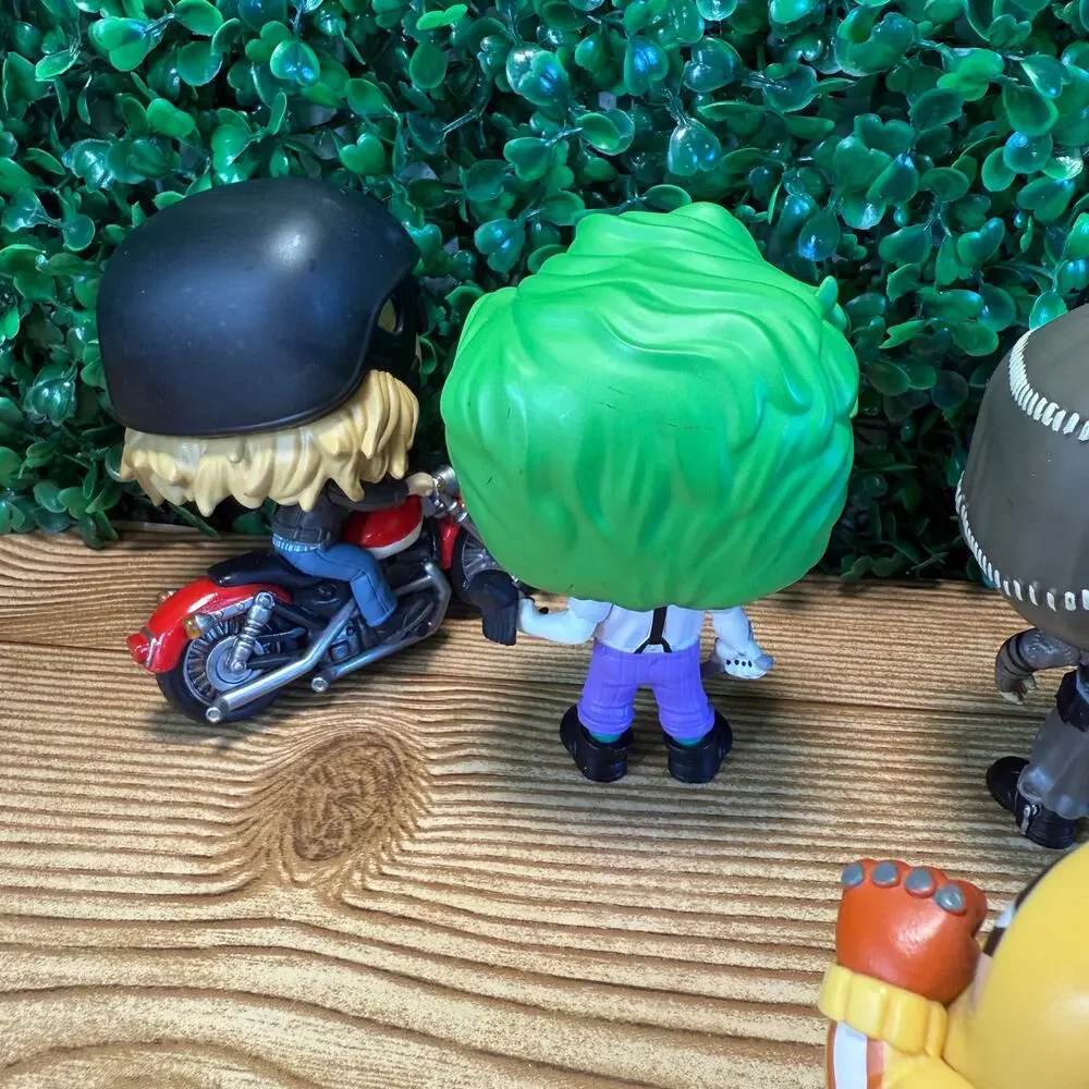 Huge  Funko Pop Bundle of 8 Loose Vinyl Figures Thor Joker Ironman and More Gift